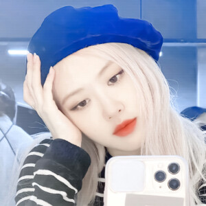 *朴彩英

玫瑰会枯萎，但ROSÉ不会-