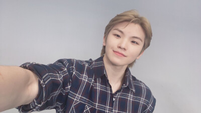 李知勋（WOOZI）
❣️ⓈⒺⓋⒺⓃⓉⒺⒺⓃ❣️