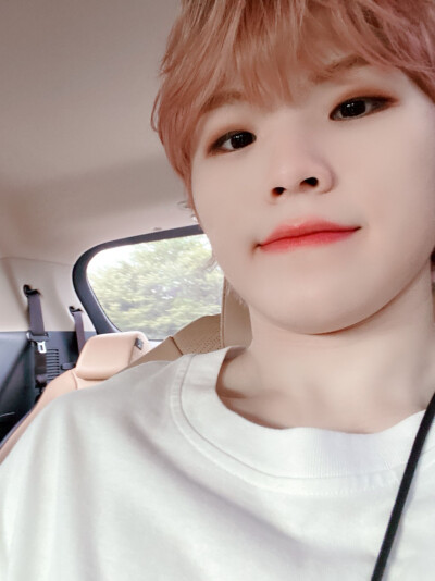 李知勋（WOOZI）
❣️ⓈⒺⓋⒺⓃⓉⒺⒺⓃ❣️