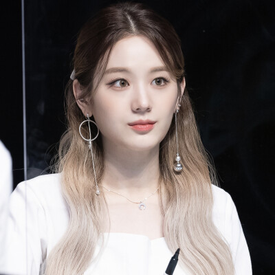 fromis_9_gyul