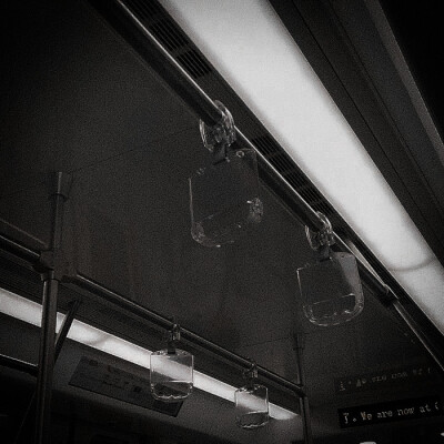 “大抵是一个人看着落日照出了两个人的影子”
非粉禁抱图/单图收藏❗禁三改二传(尤其是小精灵美化)，拿图扣❗，使用注明dt林逸陌
原jiwon_is_pretty
朴池原