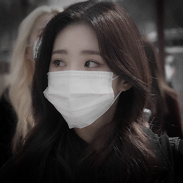 “大抵是一个人看着落日照出了两个人的影子”
非粉禁抱图/单图收藏❗禁三改二传(尤其是小精灵美化)，拿图扣❗，使用注明dt林逸陌
原jiwon_is_pretty
朴池原