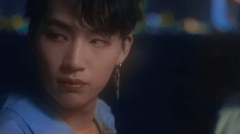 _橙光素材|小说素材
_男主|男配
MV：《You Are》