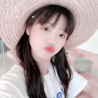 YooA｜公爵家的小女儿 .