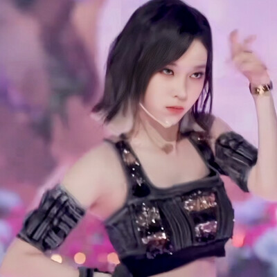 winter金玟庭可二改，二改收藏专辑注明松岛美子