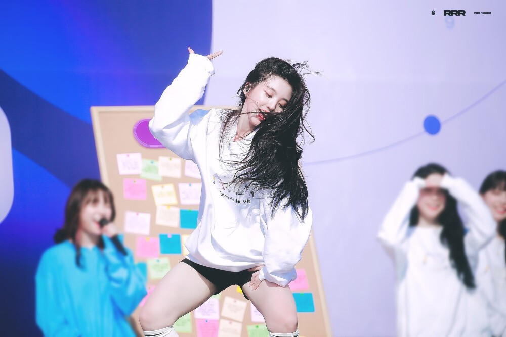 姜睿緖 GirlsPlanet999
饭拍高清