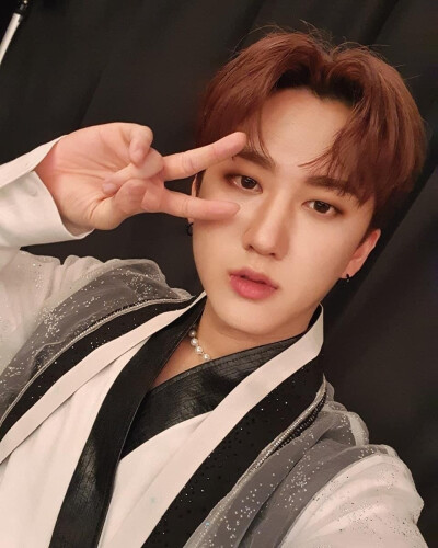 CHANGBIN 徐彰彬