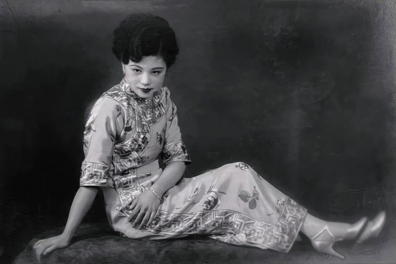 1932-33，胡珊女士