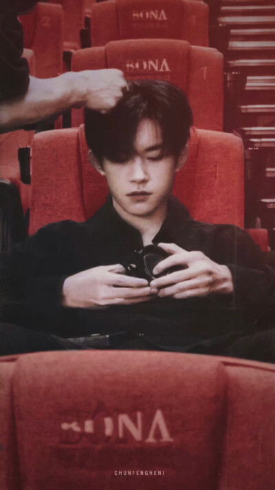 明星偶像壁纸
注：（图源网络_侵删）