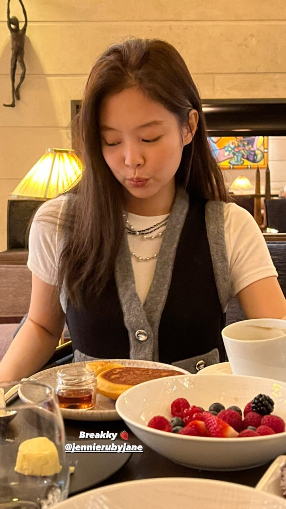 金智妮 JENNIE