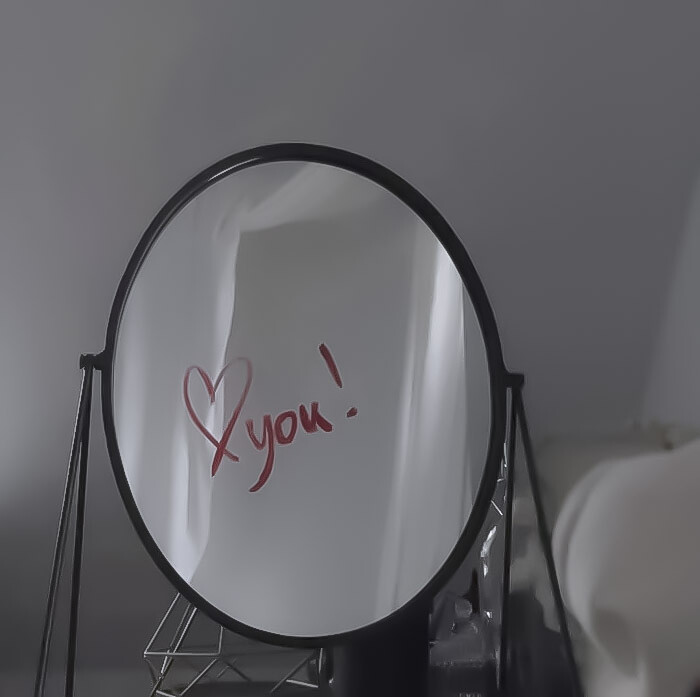 
：“白山茶终究敌不过红玫瑰”
