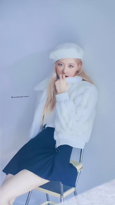 
：Rosé | 壁纸6P
