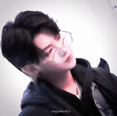 ※黃明昊※
I miss you.
原截易眠笙。