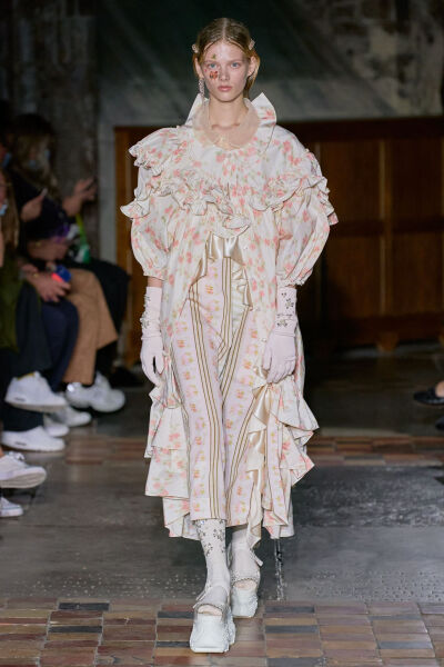 Simone Rocha 2022春夏走秀