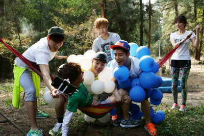 2016 UNIQ ✘ 特步♥