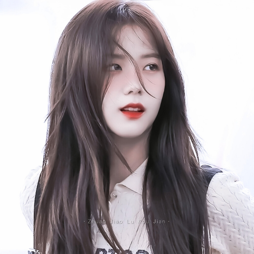  ´她真的好好看
´金智秀
原offthepage_js