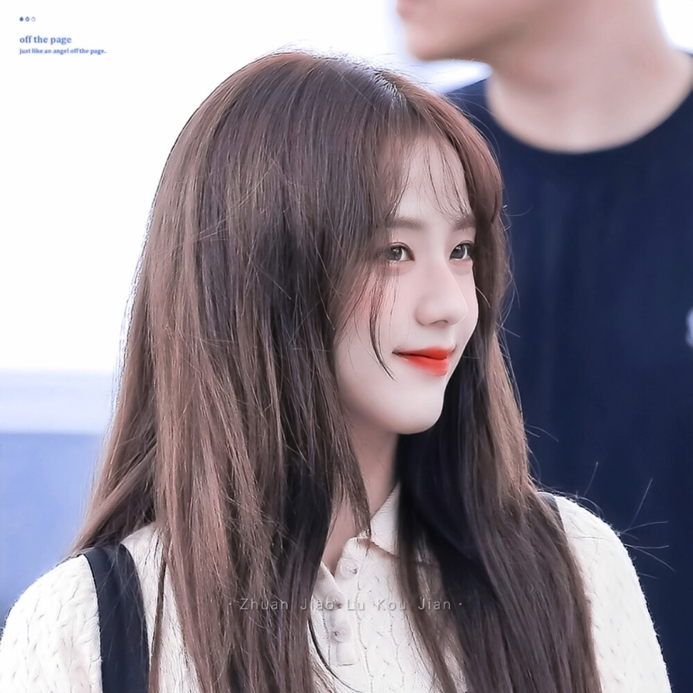  ´她真的好好看
´金智秀
原offthepage_js