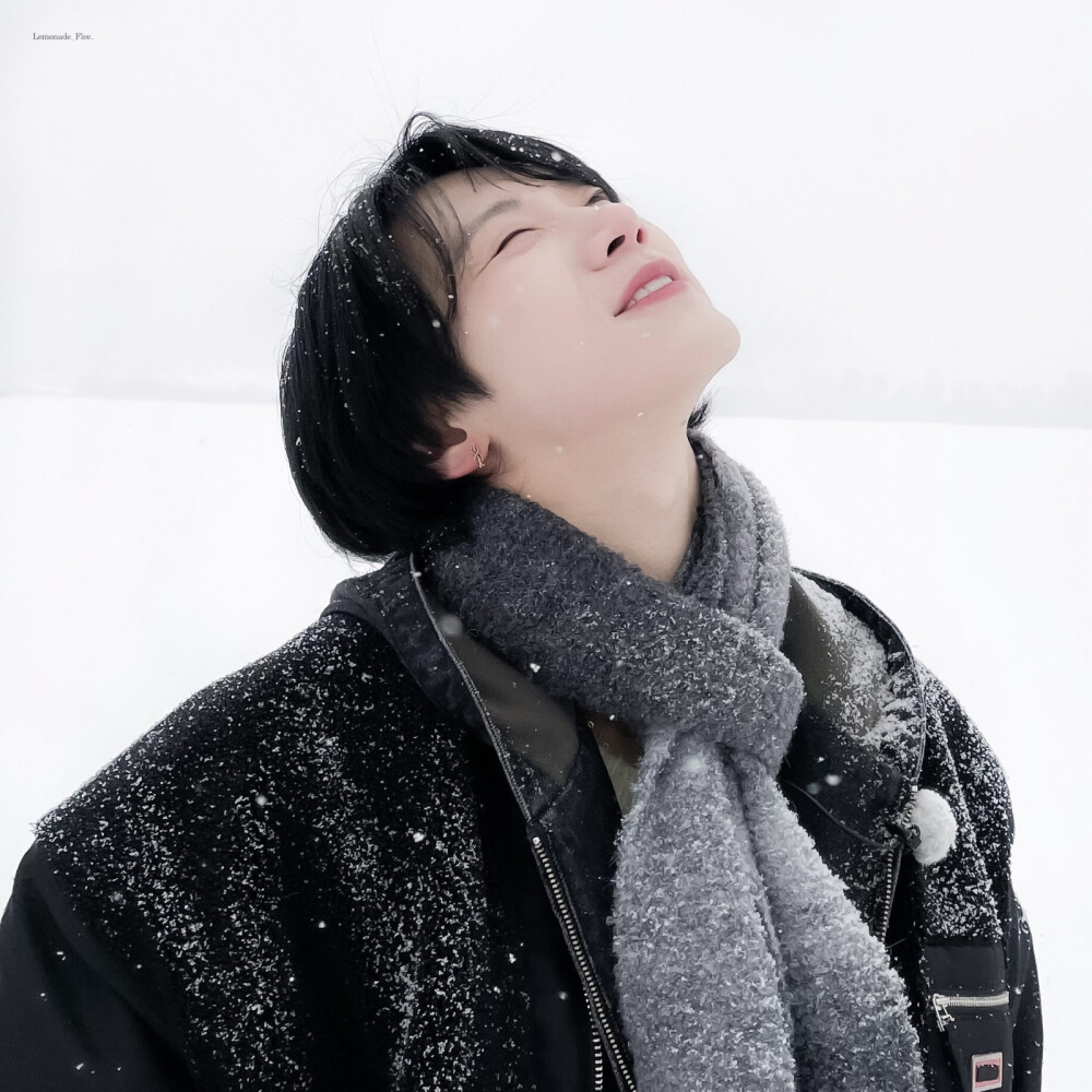  脚印（On the snow）./flee.