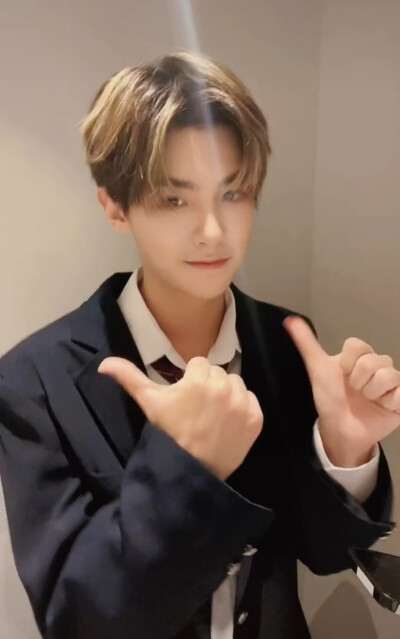 自截可二改。都给我修这组！！！！好喜欢！！！改了d爆我！