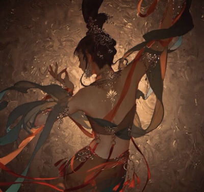 星空迷上了山野，有雾有灯也有归人。
