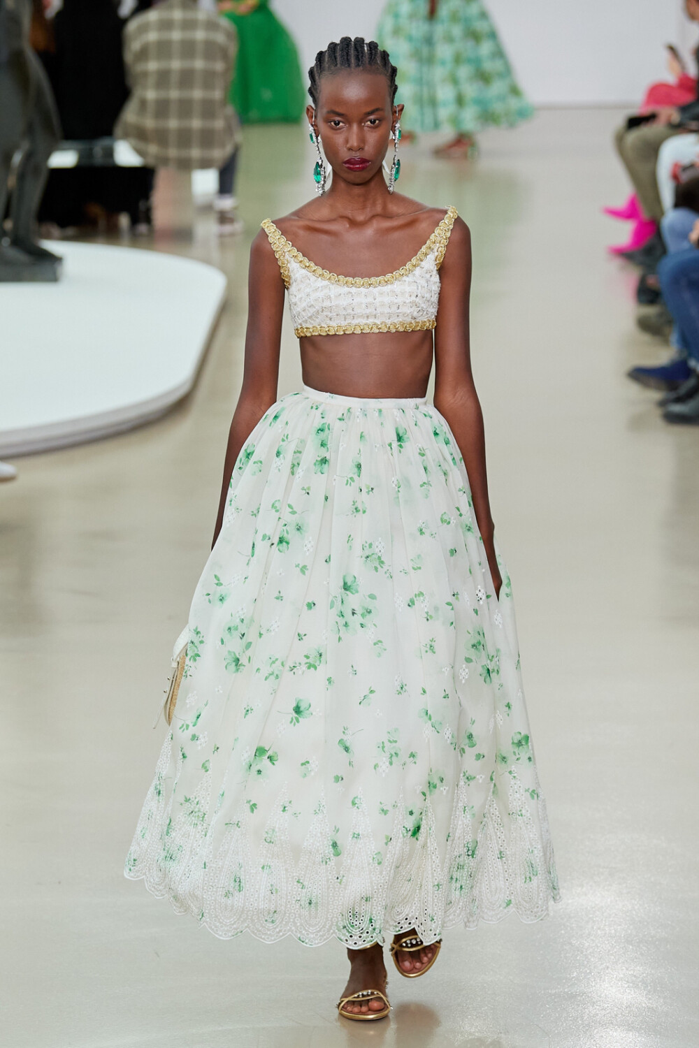 Giambattista Valli Spring 2022 Ready-to-Wear