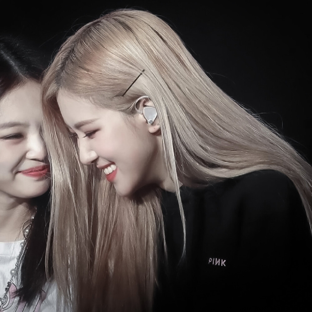 
BLACKPINK JENNIE×ROSÈ
ㅤ
