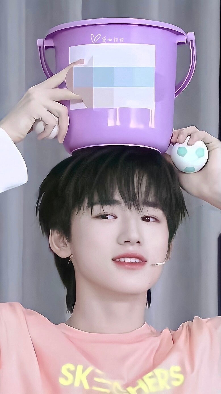 宋亚轩 运动特辑
粉嫩嫩的小蘑菇
cr 黛西姐姐Daisylein