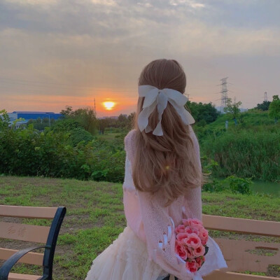 蓝色
