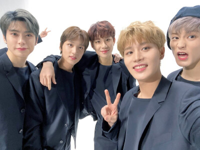 Taeil JaeHyun JUNGWOO MARK HAECHAN