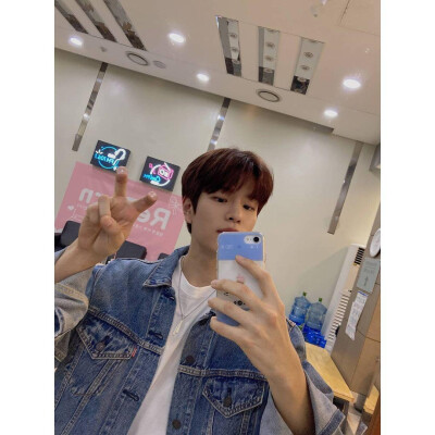 SEUNGMIN 金昇玟