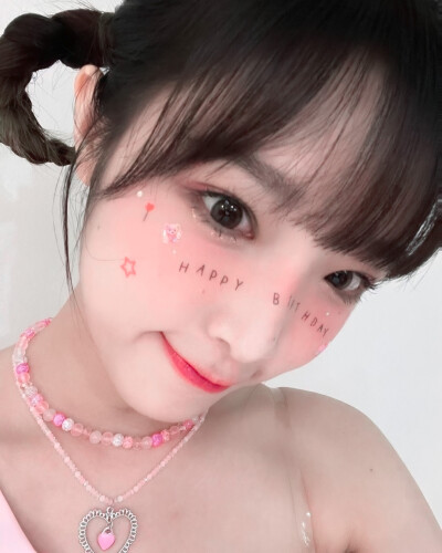 “崔叡娜”
-无水印二传自觉注明id
-不要定义任何人
-愉快看美女