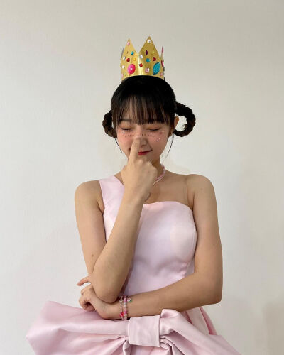 “崔叡娜”
-无水印二传自觉注明id
-不要定义任何人
-愉快看美女