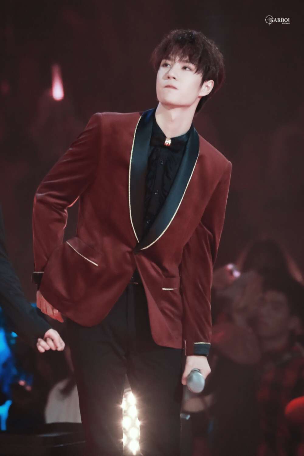 2018-2019-2020-2021
✨期待今年跨年哟✨
@UNIQ-王一博 ​​​cr:logo