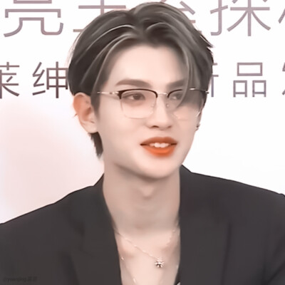 黄明昊