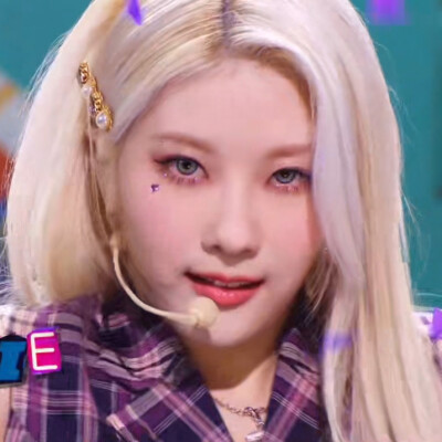 李彩映可二改.自截.
二改看简介.