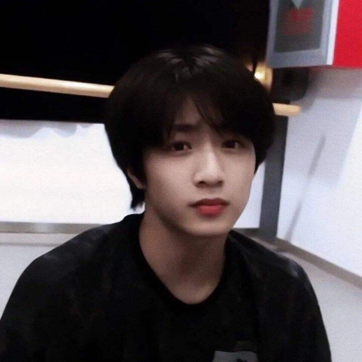 Do you like Liu Yaowen?
刘耀文
注：（图源网络_侵删）