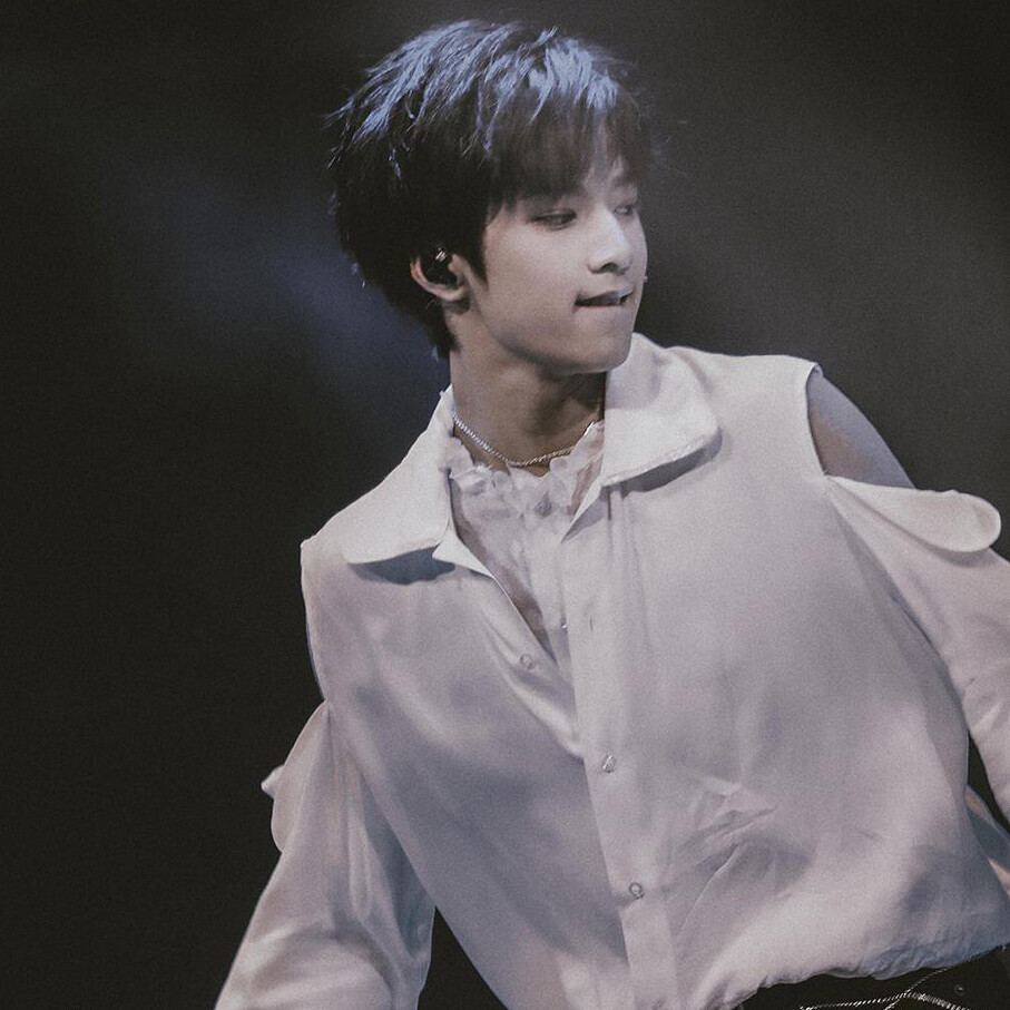 Do you like Liu Yaowen?
刘耀文
注：（图源网络_侵删）