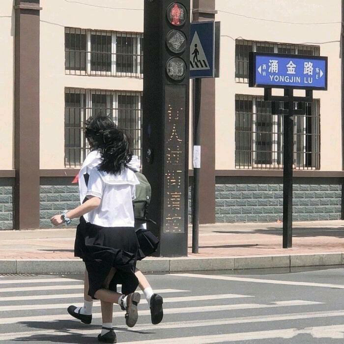 女单头