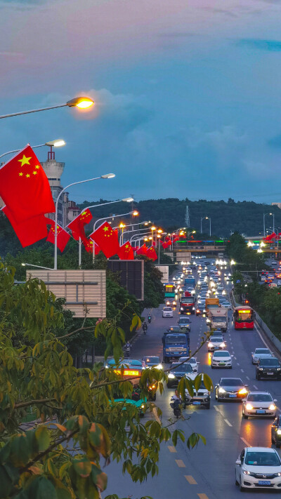 “人民有信仰民族有希望国家有力量”
摄影cr.村长一河