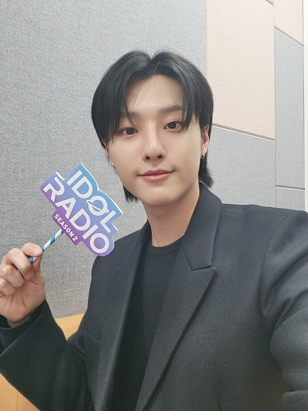 211018 IdolRadioKorea官推更新：
稍后8点(北京时间7点)，Idol Radio2 *ep21 曹承衍 直播放送要开始了♥