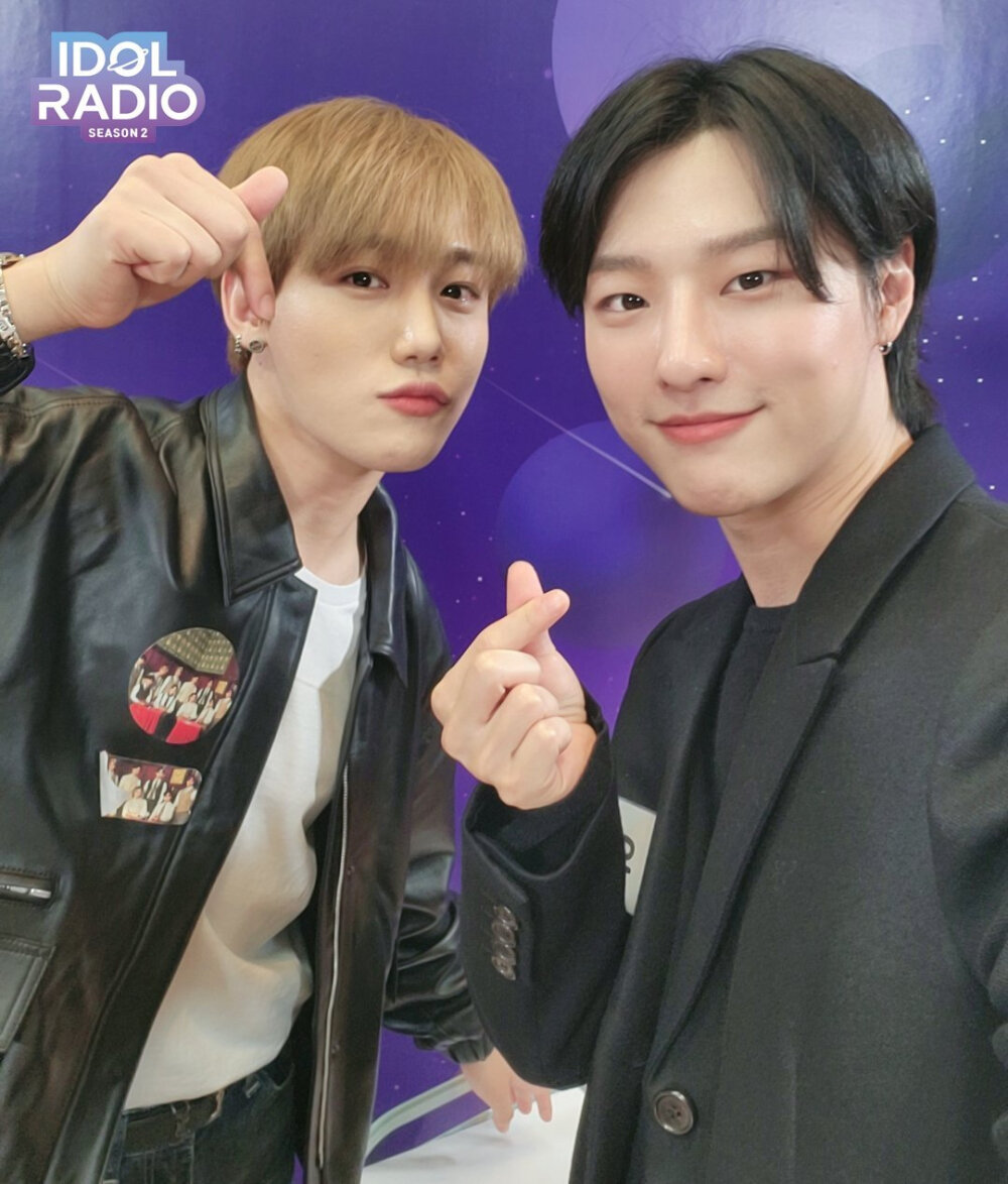 211018 IdolRadioKorea官推更新：
[#IdolRadio2 album 211018]
ep#021. 我是 SOLO (with WOODZ)
比例s & EN_Ps 的自拍♥