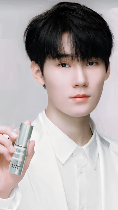 时代少年团
睡前和宝贝一起护肤
cr 百香果味的POOCORN/城野医生代言