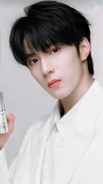 时代少年团
睡前和宝贝一起护肤
cr 百香果味的POOCORN/城野医生代言