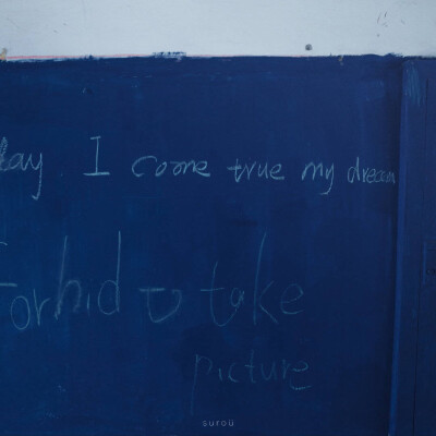 日常暖色调背景图