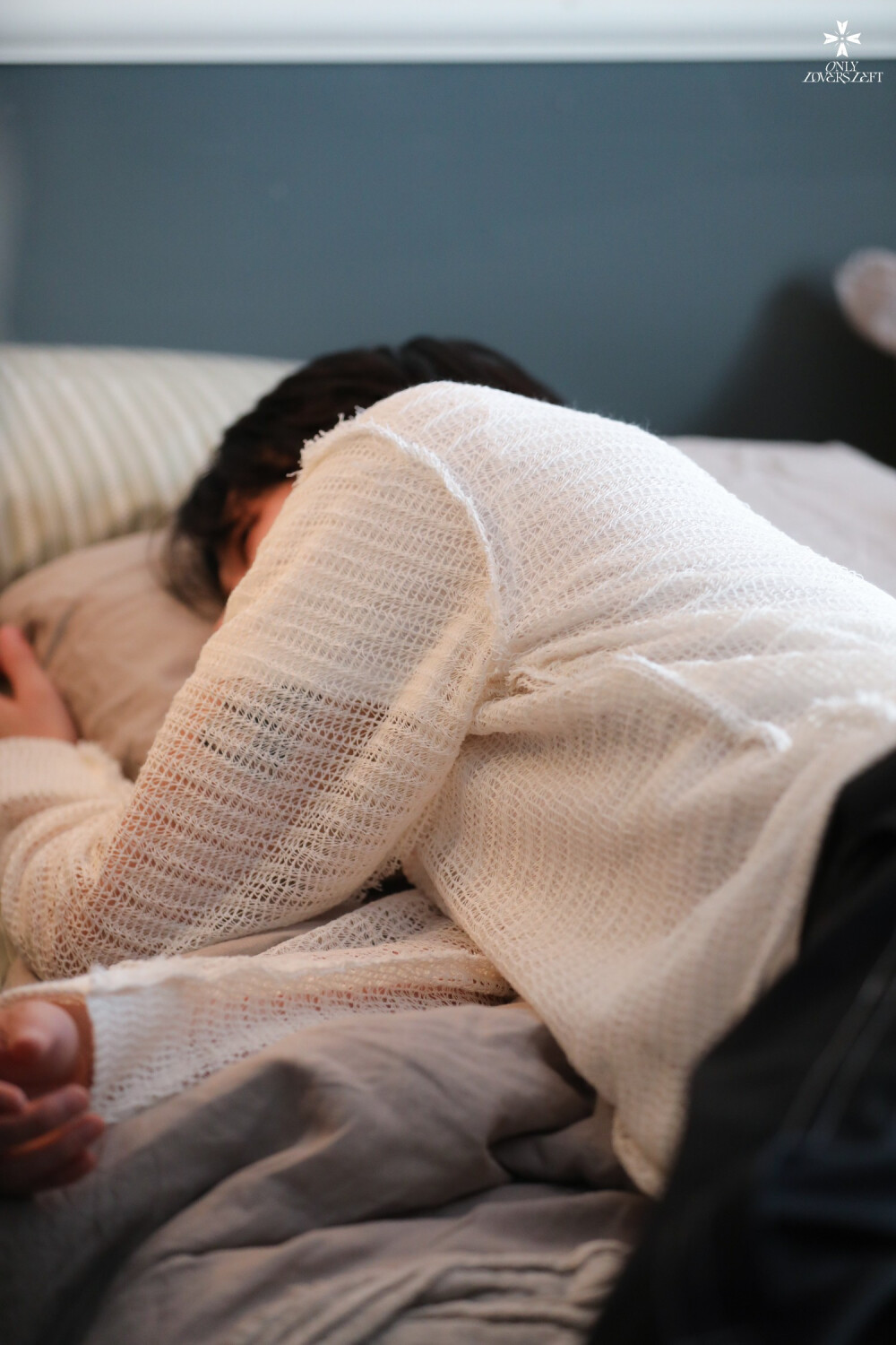 211020 承衍官推更新：
[WOODZ(曹承衍) POST]
WOODZ MV IS BEST BEHIND
#WOODZ #曹承衍 #WAITING
#ONLY_LOVERS_LEFT #OLL