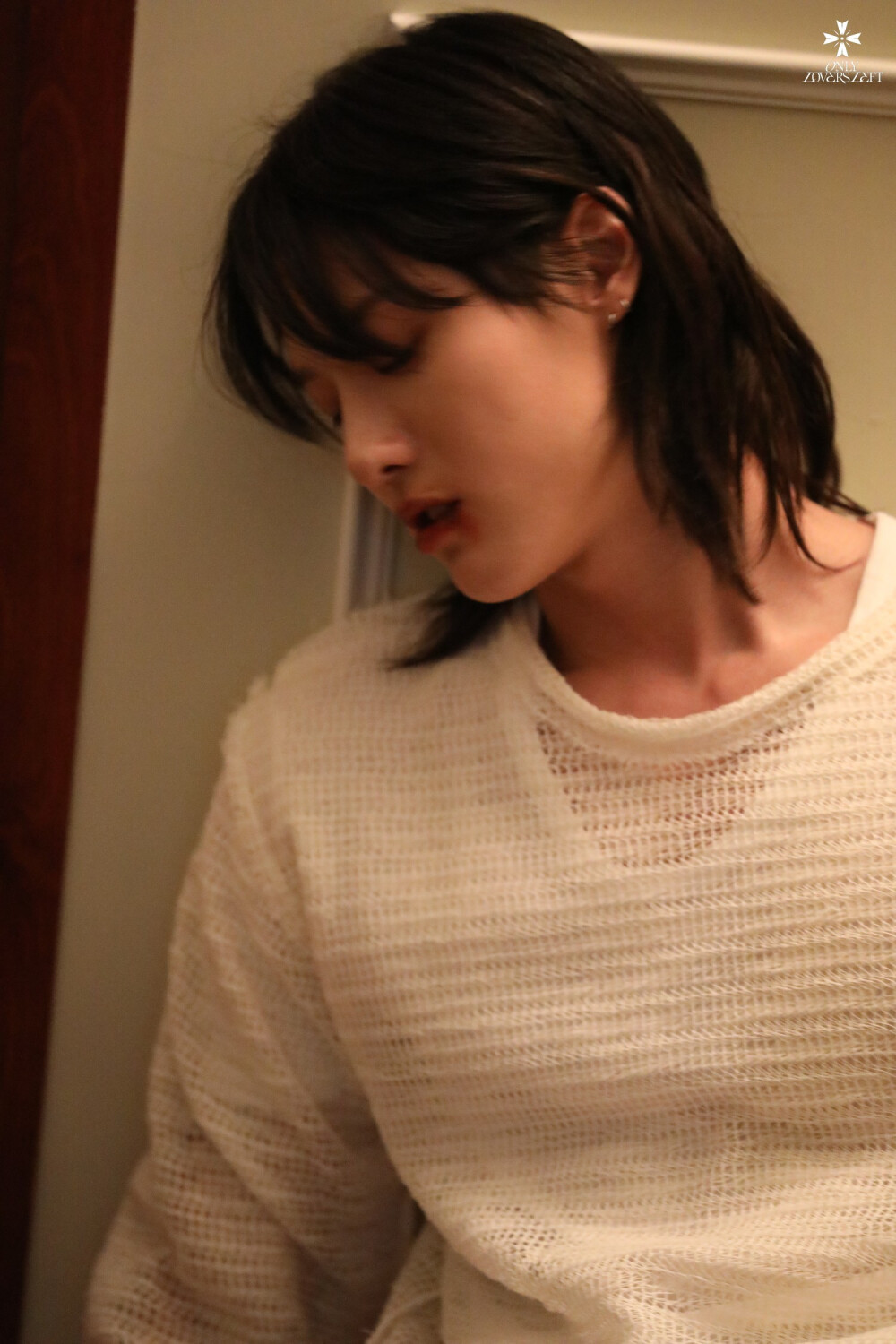 211020 承衍官推更新：
[WOODZ(曹承衍) POST]
WOODZ MV IS BEST BEHIND
#WOODZ #曹承衍 #WAITING
#ONLY_LOVERS_LEFT #OLL