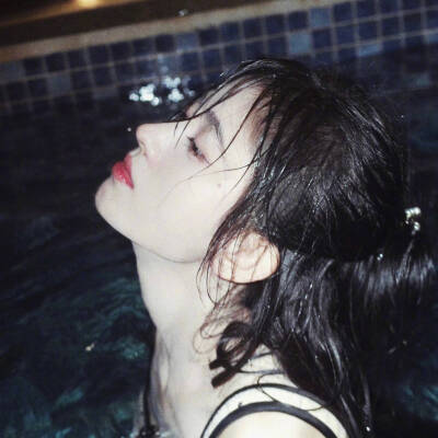 鞠婧祎套图可二改，标江卓。