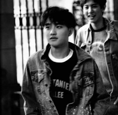 EXO
D.O.
都暻秀