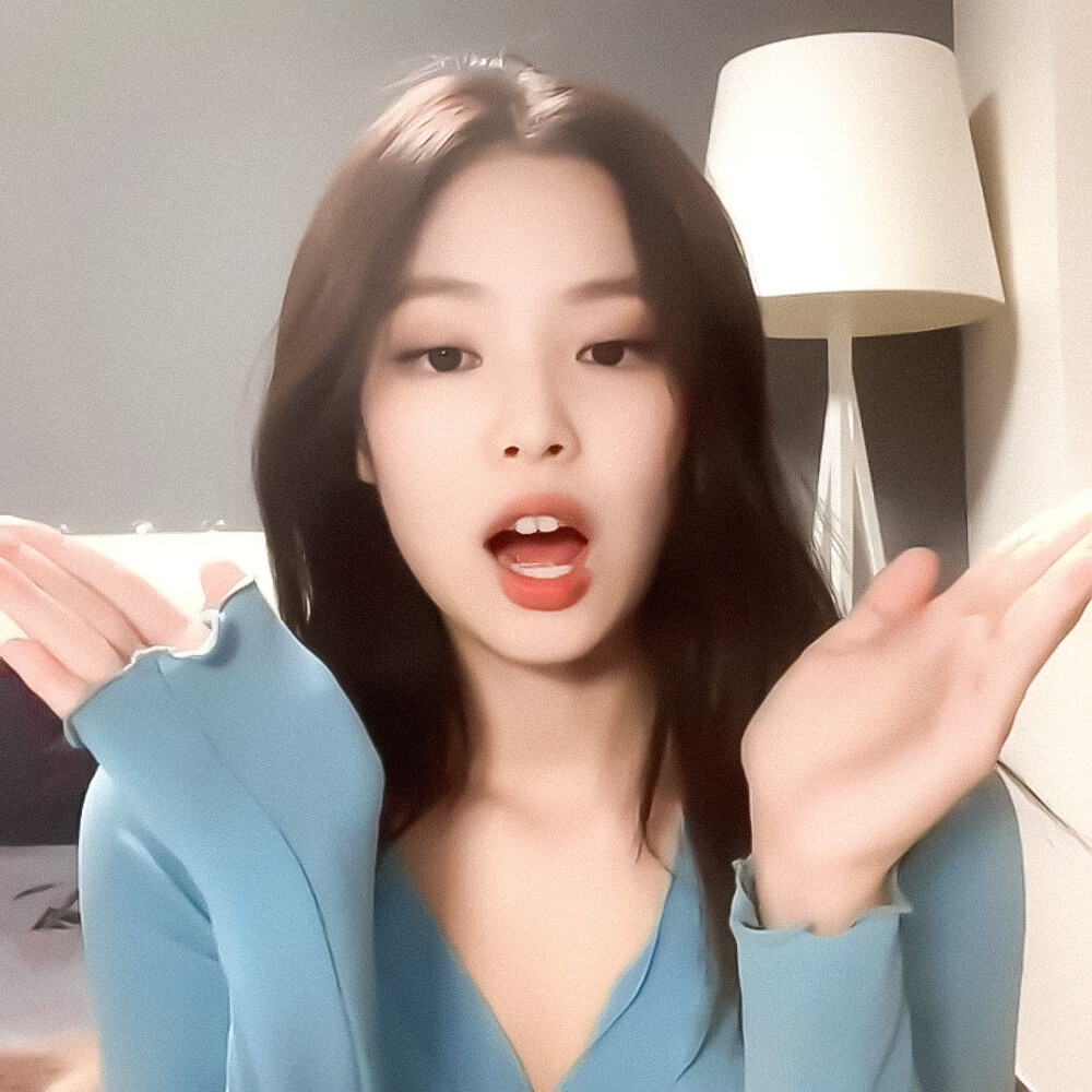 jennie//白日春不渡，黑夜万梦星//cr.小闲星斗