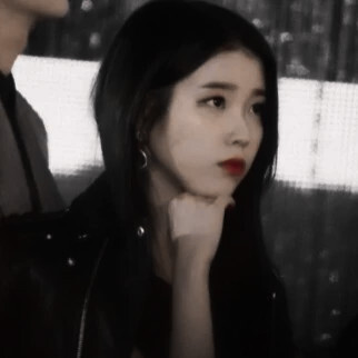 IU
程漾